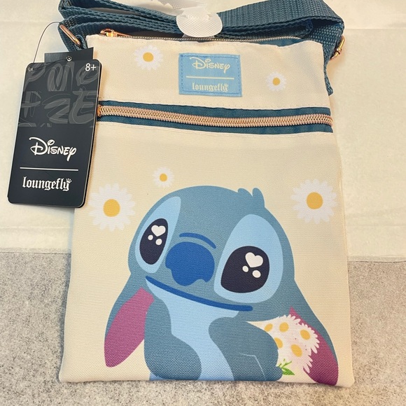 Loungefly Disney Lilo & Stitch Daisies Passport Crossbody Bag 7”x9” - Picture 2 of 10
